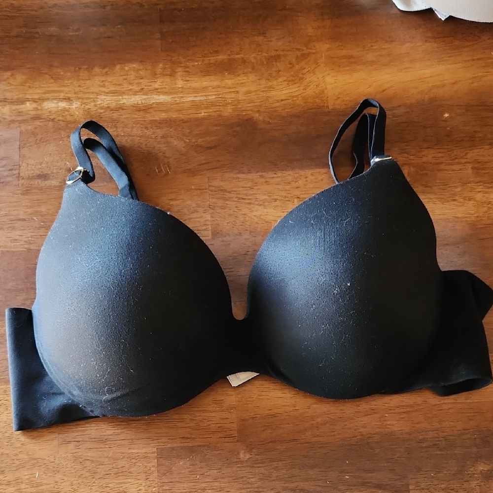 Victoria Secrets Incredible Perfect Shape Pushup Bra 38C